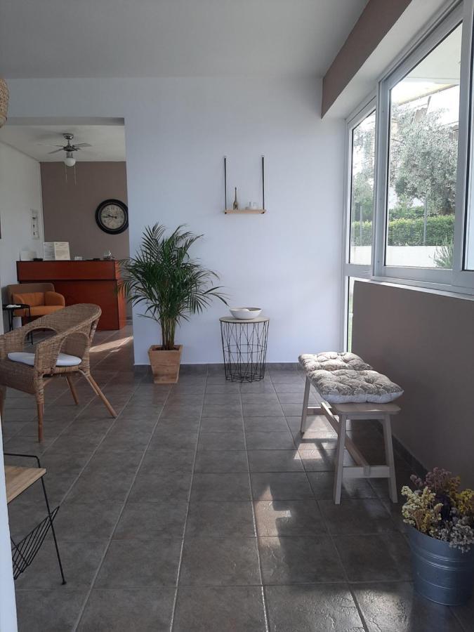 Lappas Rooms Rovies Buitenkant foto