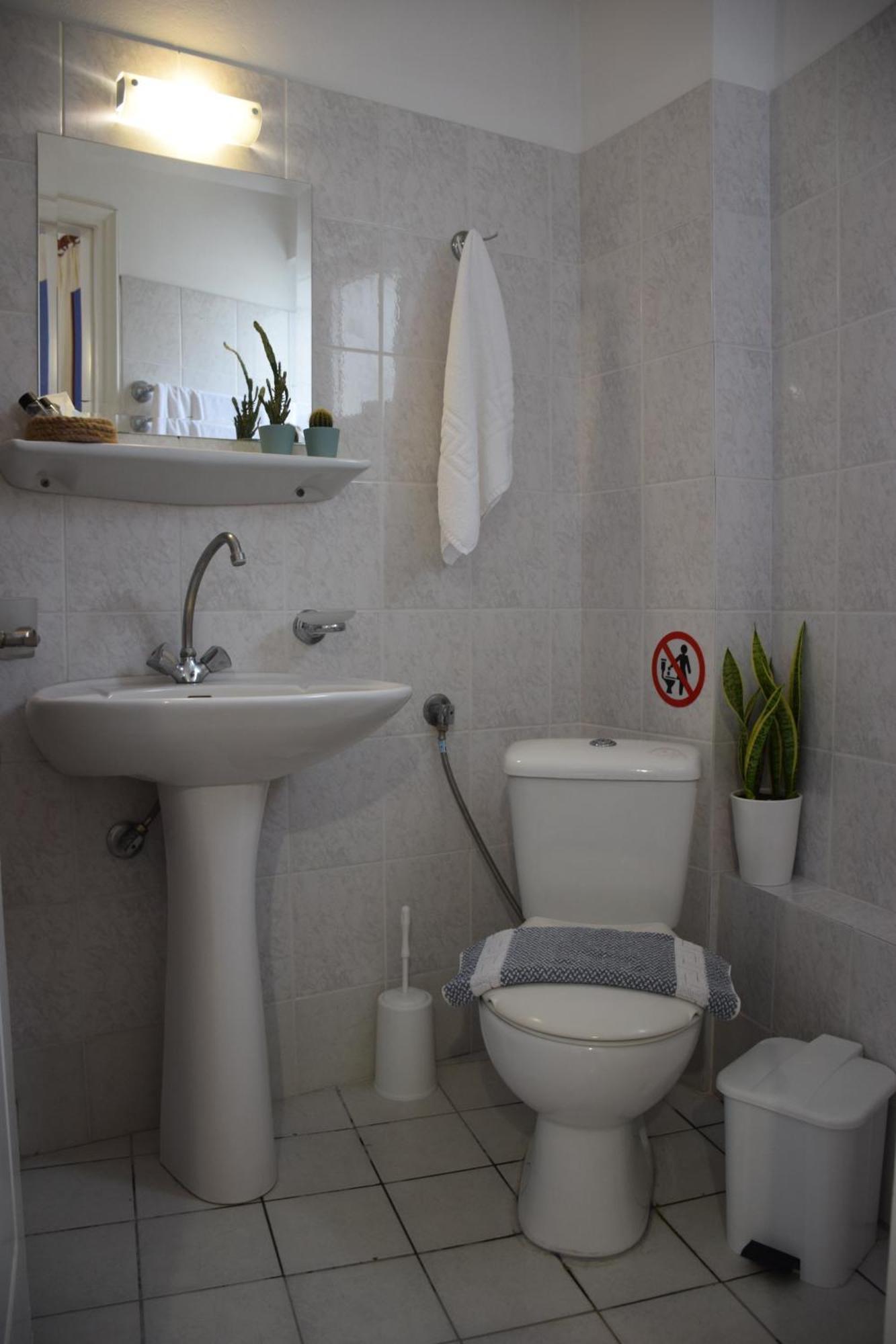 Lappas Rooms Rovies Buitenkant foto