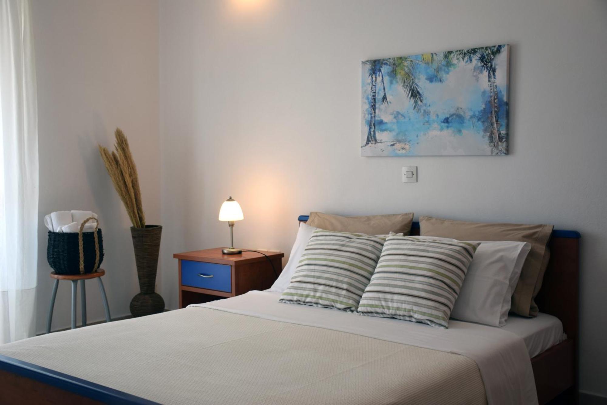 Lappas Rooms Rovies Buitenkant foto