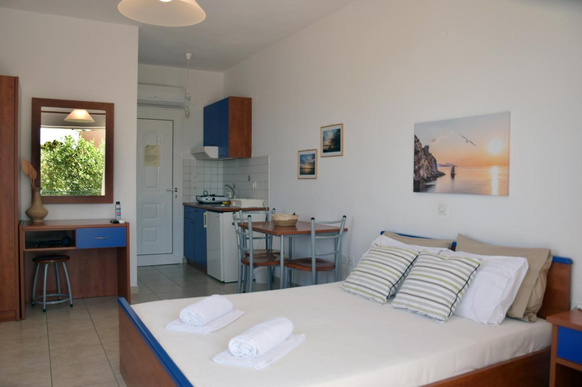 Lappas Rooms Rovies Buitenkant foto